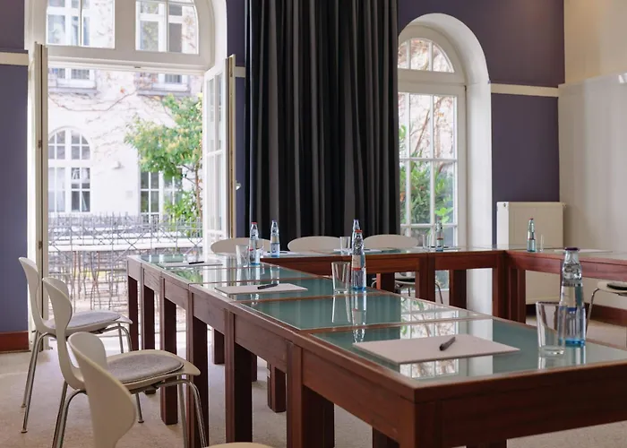 Classik Antonius Otel 4*
